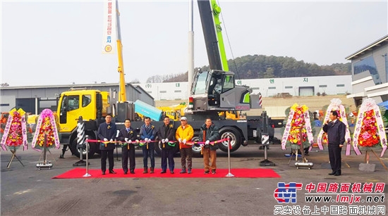 中联重科汽车起重机批量进入韩国 打破壁垒发力中高端市场