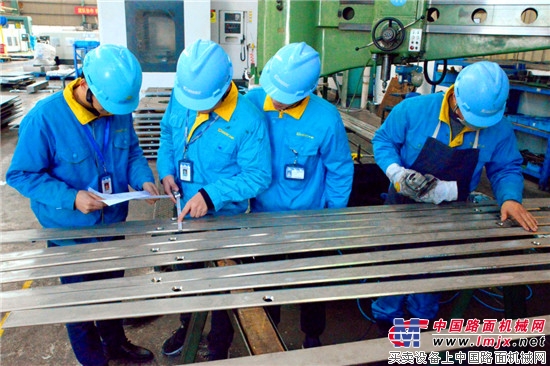 迎难而上的一群年轻技术团队 ——记江苏大明金属制品有限公司技术部