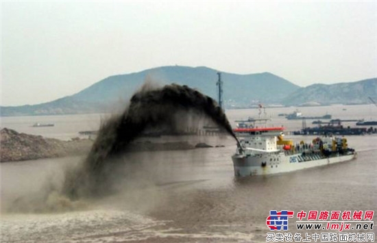 “魔鬼码头”开港！中国交建打造的世界第一大港将震惊全球 