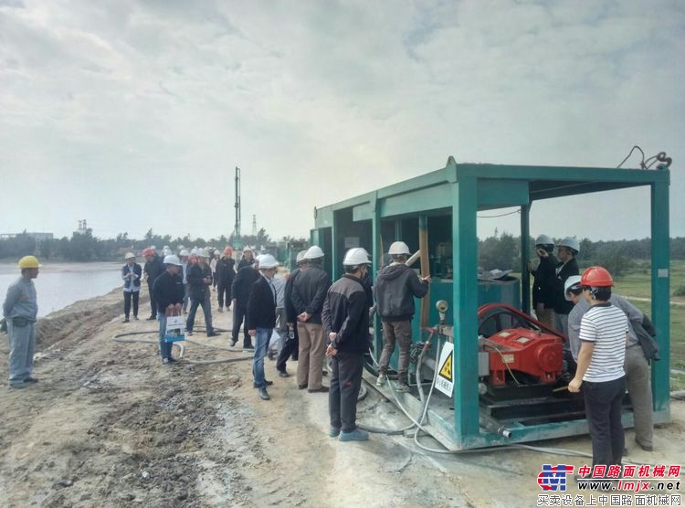 上海金泰SC40液压铣销搅拌钻机助力文昌市中南水库除险加固！