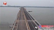 徐工橋梁檢測車助力安徽霍丘城西湖大橋支座更換工程