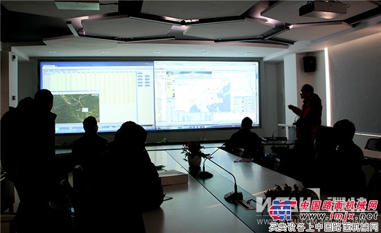 广东省中山特检院与微特电子就起重机安全洽谈合作