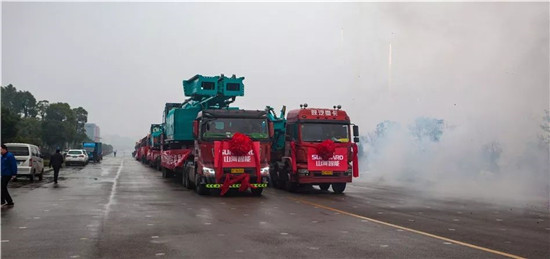 新年开门红！山河智能5000万装备批量发车 