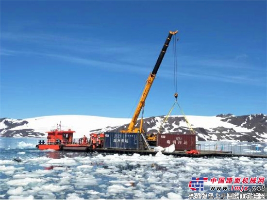 挑战南极 4台徐工起重机凭借哪些“极限本领”让科考站屹立在南极风雪中？