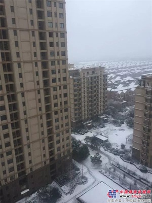 极限工况 强悍设备：柳工“除雪神器”