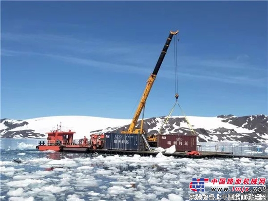 4台徐工起重机凭借哪些“极限本领”让科考站屹立在南极风雪中？ 