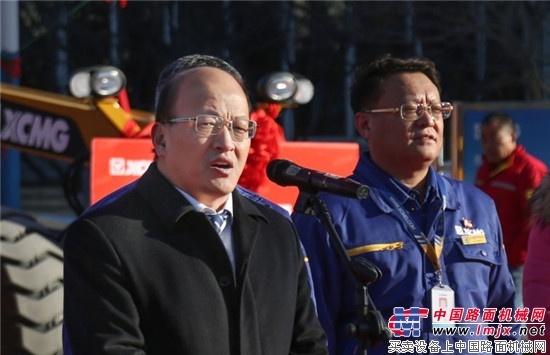 厉害！徐工亿元成套道路机械批量出口中亚！ 