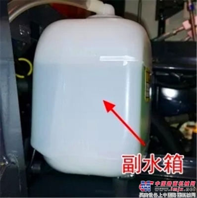 冬季庫存收割機時冷卻液更換注意要點