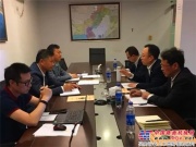 中交西筑董事长杨向阳在卡拉奇会见中国港湾办事处总经理王小平