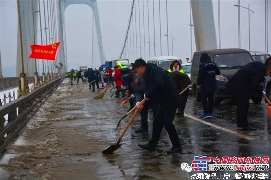 以雪为令，中联环境主动请缨除雪抗冰！