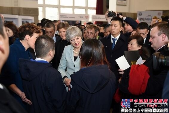 英國首相訪華簽訂90億英鎊商業協議！中英將在雄安共建金融科技城