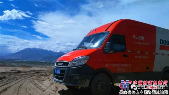 奖励自己一台私人订制的斗山挖掘机吧