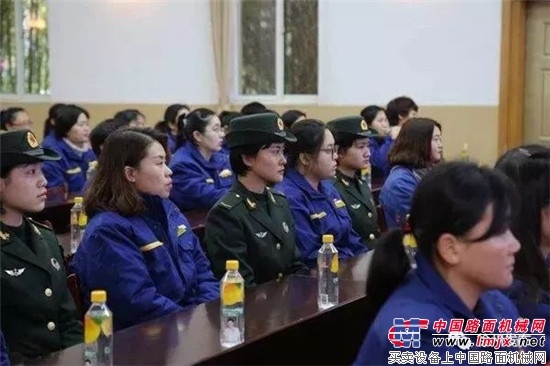 这两个习总书记走过的地方，如今走到了一起！ 