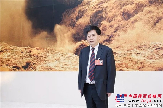 刘汉如代表：新能源汽车核心竞争力是创新