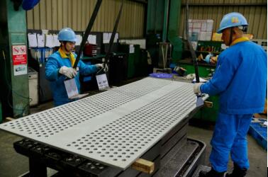 江苏大明加工换热器方管板受客户赞扬