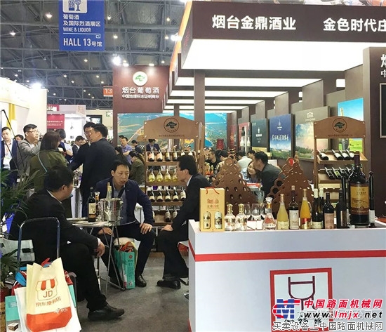 金鼎酒业参加2018成都春季糖酒会收获颇丰 