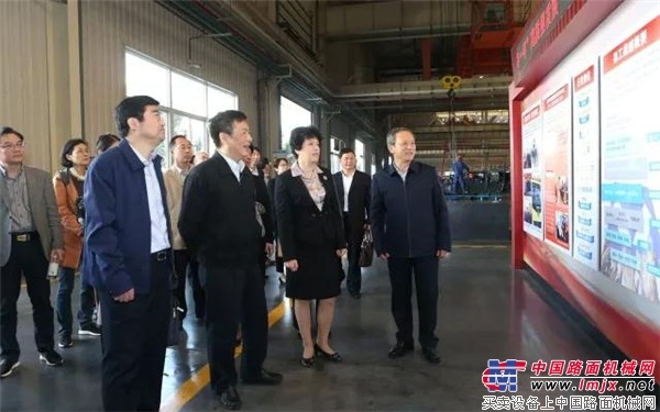 省检察院党组中心组莅临徐工集团参观调研