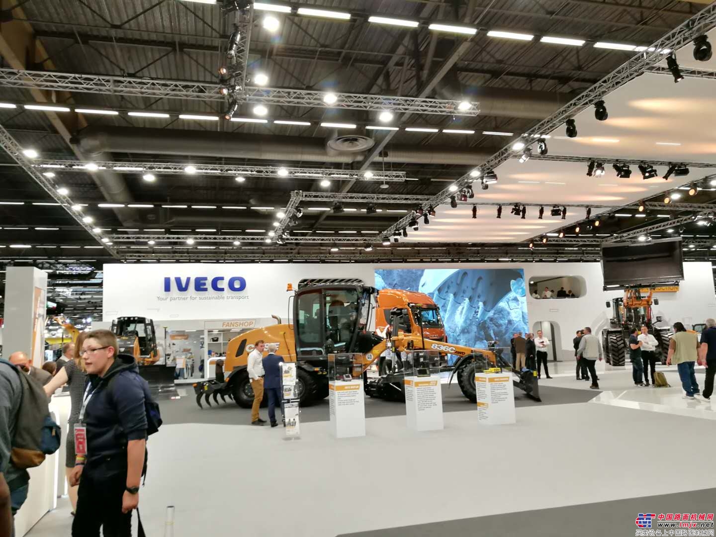 第十一届巴黎国际工程机械展（INTERMAT 2018）盛大开幕