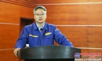 徐工道路CEO崔吉胜：向“五一”劳动节奋斗在海内外的将士们致敬！