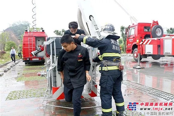 实战演练│高层建筑灭火救援动真格（一）