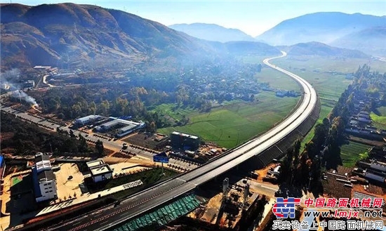 中大機械2013年參建的大理至麗江高速公路獲“詹天佑獎” 