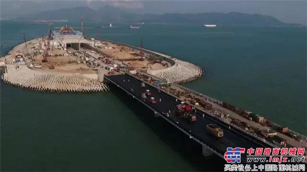 中大机械：“港珠澳大桥号”中国智造的骄傲