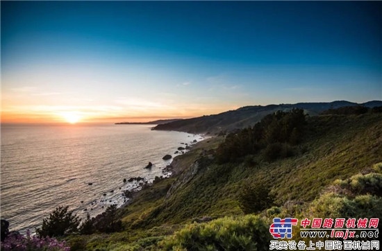 走心视频 发现最美的卡特彼勒 