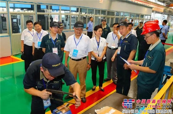 山推成功举办首届工程机械板块职工奥林匹克技能大赛 