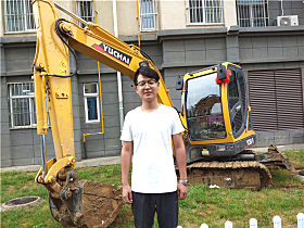 李杨和他的YC60-9玉柴小挖