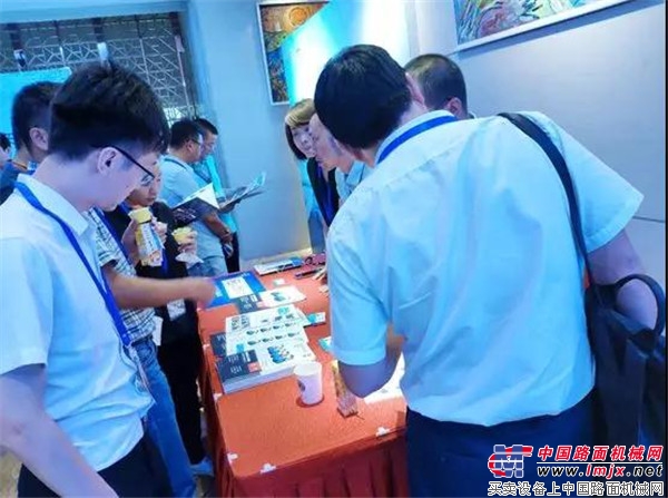 比亞迪叉車閃耀第五屆中國數字化工廠應用及發展大會