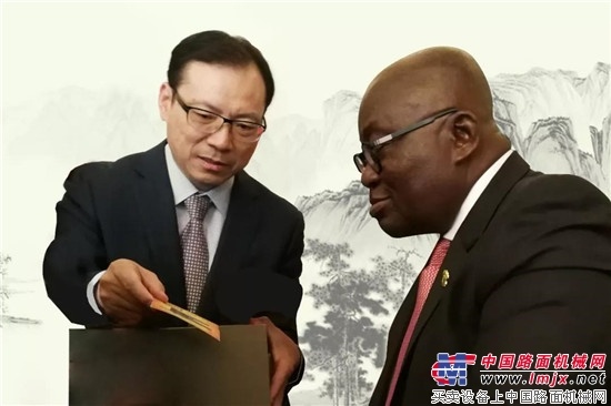 加纳总统：希望能看到更多的三一设备