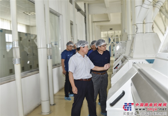 中国石油大学（华东）工会主席张军一行参观考察方圆集团