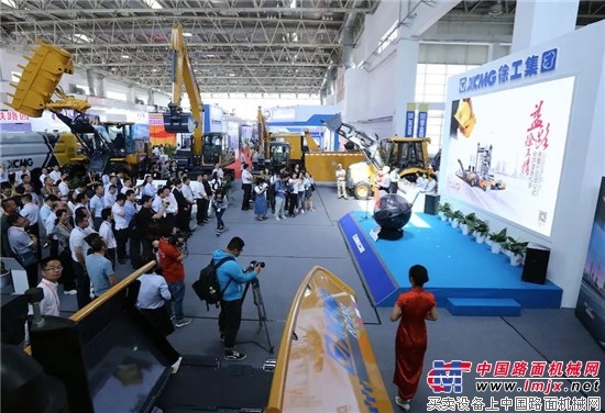 感谢您，把徐工道路机械开出了“花儿” 