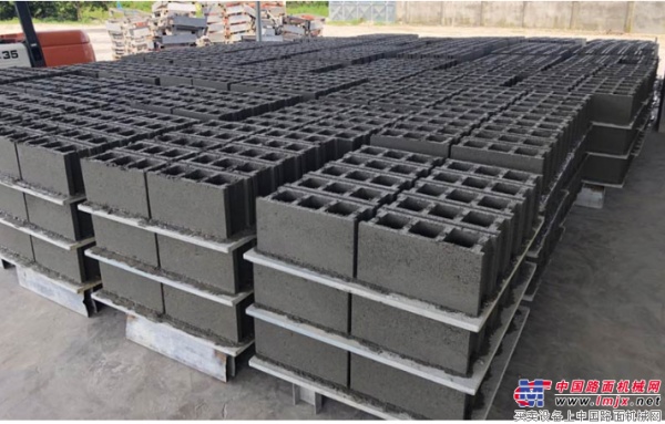 廢礦渣變金山-華源磚機打造專屬礦渣製磚設備