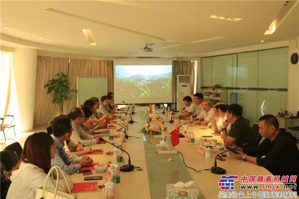 吉林省住建厅领导一行到访南方路机 就合作制定《道路再生骨料基层工程技术标准》事宜进行洽谈