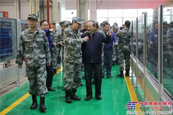 解放军第71集团军将校军官齐聚徐工，只为一件事！