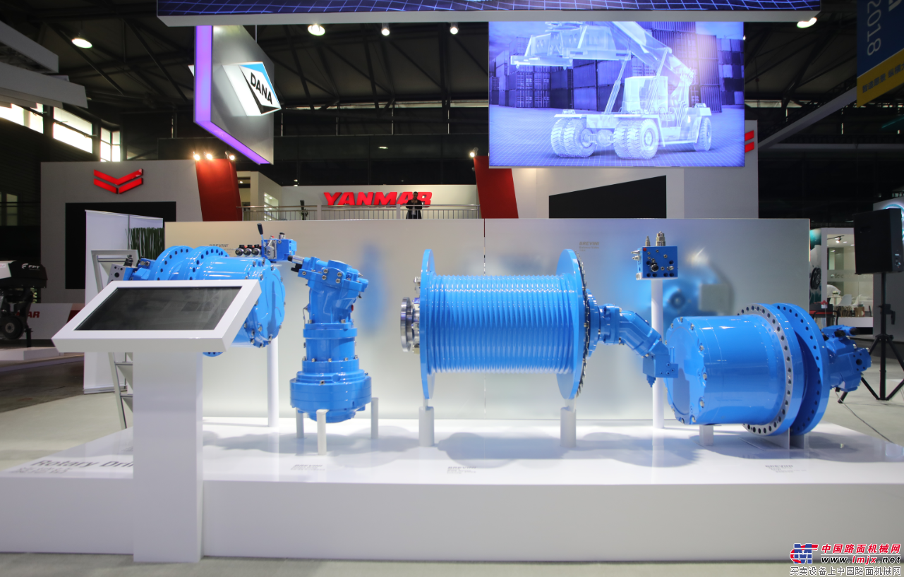 德纳在2018 Bauma China发布配备TM4® 传动系统、用于大型采矿和建筑车辆的 Spicer® Electrified™电驱解决方案