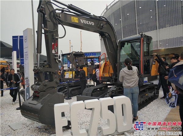 沃尔沃面向中国市场推出EC75D挖掘机