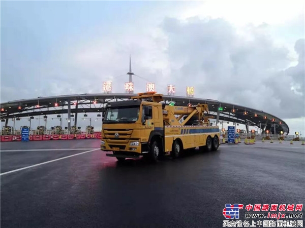 大吨位清障车于宝马展批量交付广东粤运交通拯救公司
