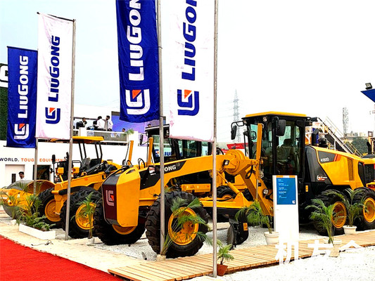 柳工盛装亮相印度Bauma Conexpo India 2018展