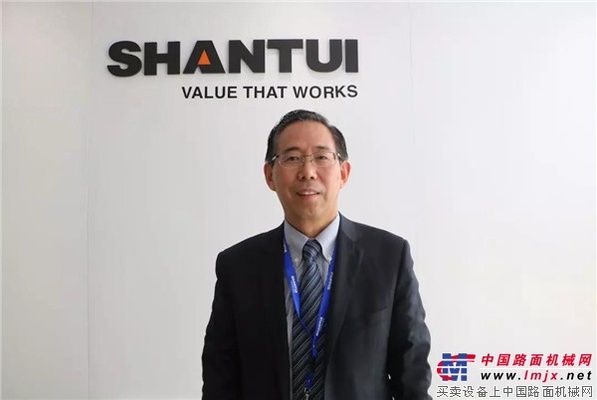 全面切换为山推品牌，德工装载机蝶变新生