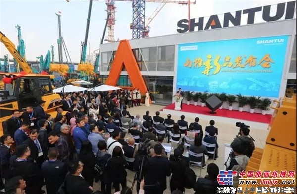 山推刘春朝：打造一体化工程机械智能施工群