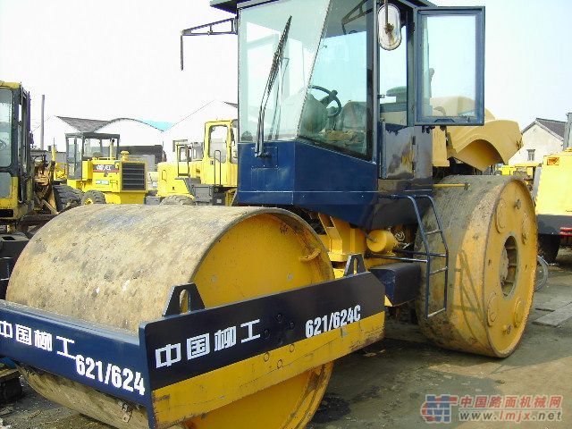 供应20吨震动压路机，二手压路机，18吨振动压路机