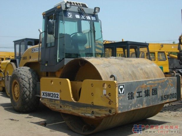 贵州二手18吨震动压路机，二手工程机械徐工压路机价格