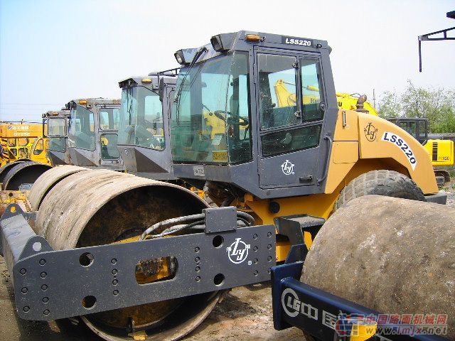 供应二手压路机市场报价、16T18T20二手徐工压路机、柳工洛阳常林二手压路机