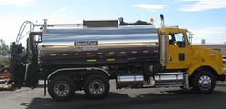 大連凱聯(lián) -美國(guó)百開 BCRS-502 CRC型智能橡膠瀝青灑布車（單攪龍）