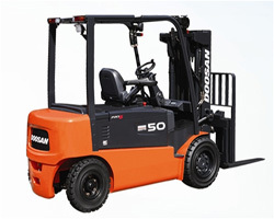 斗山B40/B45/B50X-5电动叉车高清图 - 外观