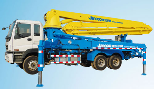 山推建友SDX5251THB型泵车