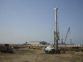 土力機(jī)械 SF-120 長(zhǎng)螺旋鉆孔機(jī)