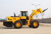 山猛 SAM888-27T型 叉裝車